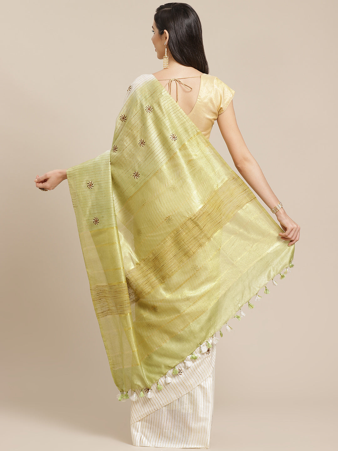 Off White and Gold, Kalakari India Bhagalpuri Jute Silk Woven Design Saree with Blouse ALBGSA0151-Saree-Kalakari India-ALBGSA0151-Bhagalpuri, Geographical Indication, Hand Crafted, Heritage Prints, Jute, Natural Dyes, Red, Sarees, Silk Blend, Sustainable Fabrics, Woven, Yellow-[Linen,Ethnic,wear,Fashionista,Handloom,Handicraft,Indigo,blockprint,block,print,Cotton,Chanderi,Blue, latest,classy,party,bollywood,trendy,summer,style,traditional,formal,elegant,unique,style,hand,block,print, dabu,booti,