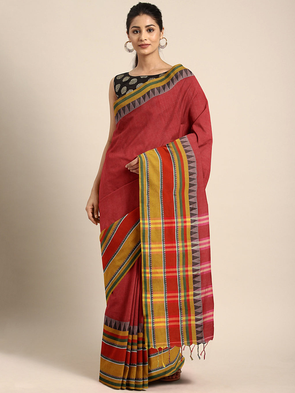 Maroon Jamdani Woven Design Saree With Blouse Piece SHBESA0062 SHBESA0062-Saree-Kalakari India-SHBESA0062-Geographical Indication, Hand Crafted, Handloom, Heritage Prints, Jamdani, Natural Dyes, Pure Cotton, Sarees, Sustainable Fabrics, West Bengal, Woven-[Linen,Ethnic,wear,Fashionista,Handloom,Handicraft,Indigo,blockprint,block,print,Cotton,Chanderi,Blue, latest,classy,party,bollywood,trendy,summer,style,traditional,formal,elegant,unique,style,hand,block,print, dabu,booti,gift,present,glamorous